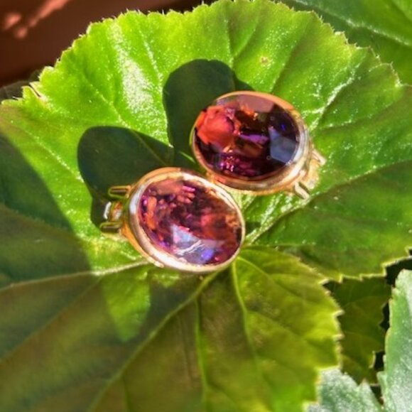 CHRISTIAN DIOR Gold Amethyst Rhinestone EARRING - Picture 3 of 10